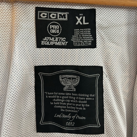 BOSTON BRUINS CCM 6 TIME NHL STANLEY CUP CHAMPIONS BANNER JACKET SIZE XL - Picture 7 of 7